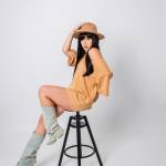 V-Essential Tee Soft Caramel - tricou damă caramel bumbac decolteu V